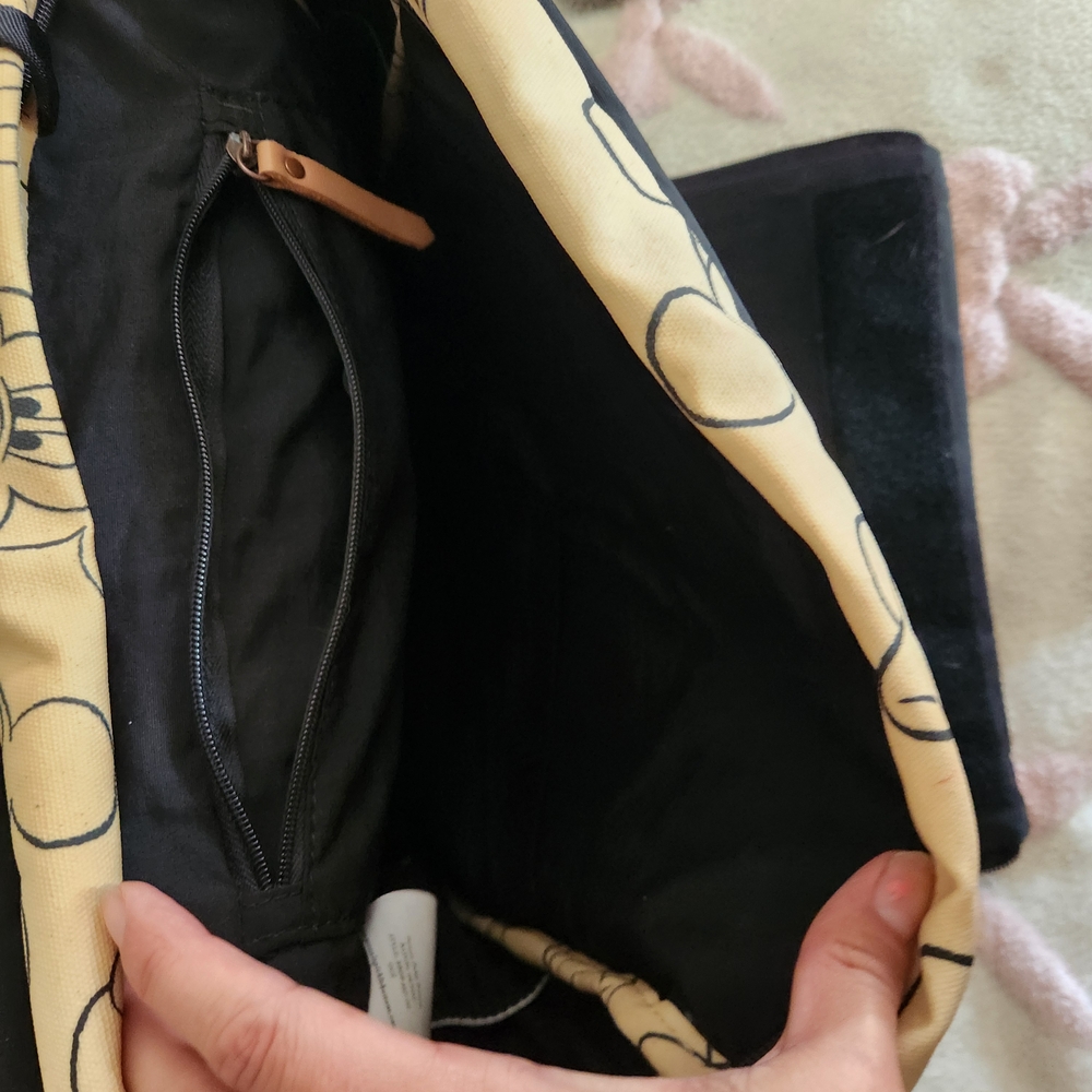 Petunia Pickle Bottom Cream and Black Diaper Bag - Picture 8 of 9